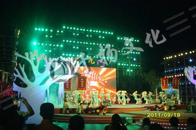 流光溢彩，禮贊芳華——五一勞動節頒獎文藝晚會策劃方案